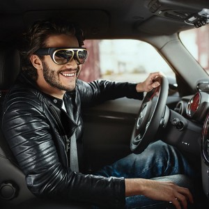 BMW Mini tests augmented reality glasses 