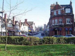 Pinner_-_High_Street_-_geograph.org.uk_-_81890