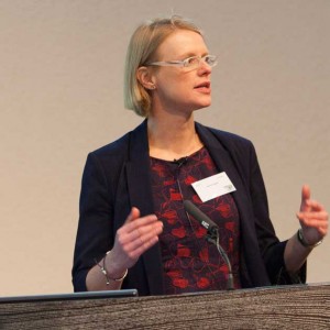 Dr Nicola Logan
