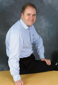 Rob-Holin-on-desk.jpg